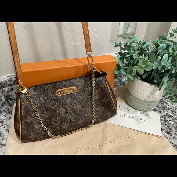 Louis Vuitton Eva - Picture 4 of 13